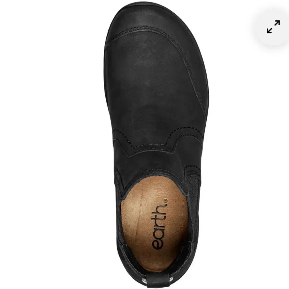 EARTH Faine Round Toe Pull on Boots Black Size 10 W